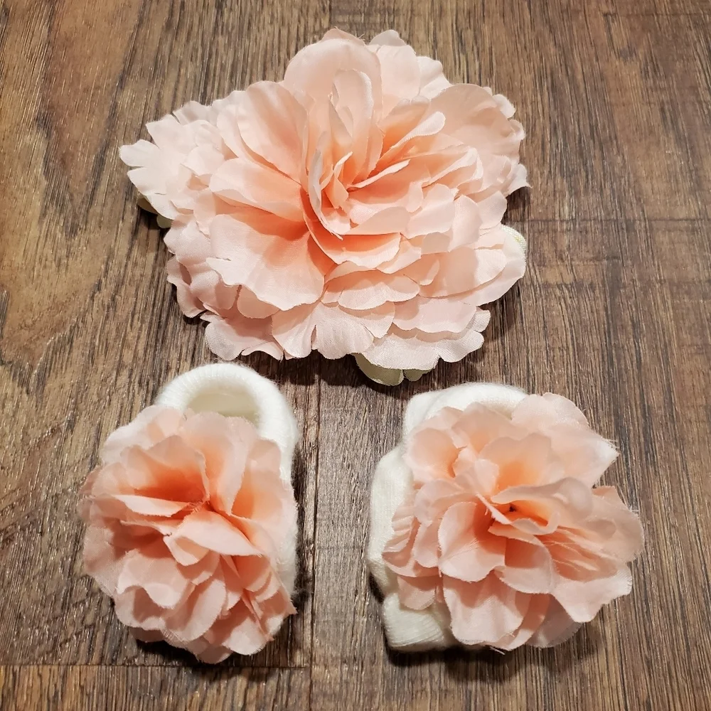 Baby Girl Flower Headband Matching Socks Newborn Photoshoot Feminine Girly Boho